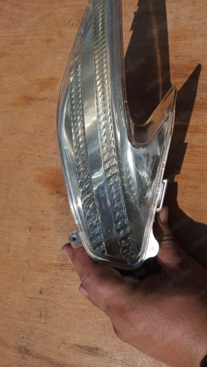 Aprilia Atlantic 125 - 250 első irányjelző jobbos - kép 4