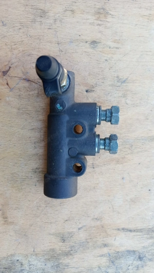 Aprilia Atlantic 125 - 250 fékszelep - kép 3