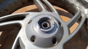 Aprilia Atlantic 125 - 250 első felni - kép 3