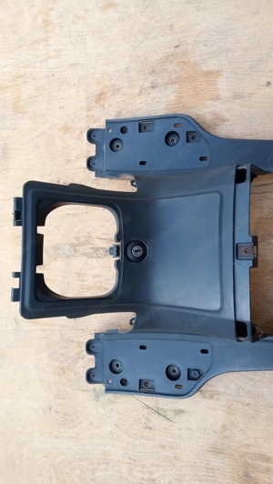 Suzuki Burgman 250 - 400 taposó - kép 9