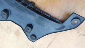 Suzuki Burgman 400 háttámla burkolat - kép 4