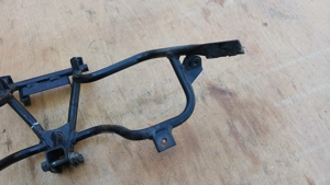 Suzuki Burgman 250 - 400 első idom tartó konzol - kép 3