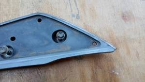 Suzuki Burgman 400 hátsó taposó balos - kép 3