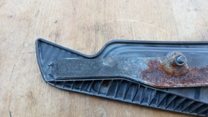 Suzuki Burgman 400 hátsó taposó balos - kép 7