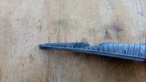 Suzuki Burgman 400 hátsó taposó balos - kép 8