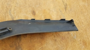 Suzuki Burgman 250 - 400 első idom betét sérült - kép 4