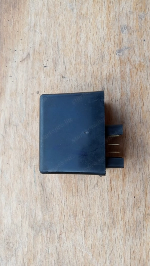 Suzuki Burgman 250 - 400 index relé kombinált relé - kép 4