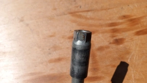 Suzuki Burgman 250 - 400 első keréktengely - kép 3