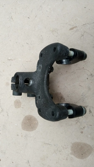 Suzuki Burgman 250 - 400 kormánytartó konzol - kép 3