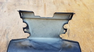 Honda Pantheon 125 - 150 2T hátsó idom közép fekete - kép 2