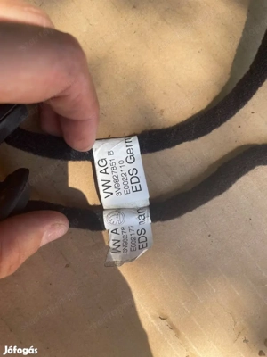 Skoda superb III csomagtér ajtó teleszkópok posta megoldható 3v9827851B  - kép 3