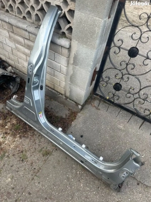 Toyota Avensis T27 küszöb lemez jobbos balos 2011-es telefonon érdeklődjön rövid 25.000.- hosszú 30. - kép 2