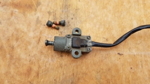 Yamaha Majesty 400 oldaltámasz kapcsoló - kép 3