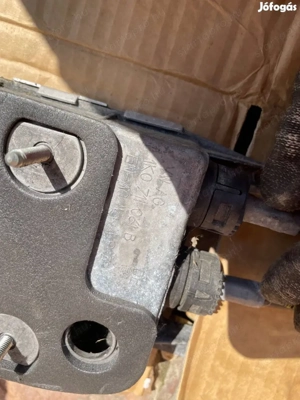 Volkswagen Golf VI váltó kulissza 1K0 711 061 B posta megoldható 1K0.711.049.CK jó még Touran - kép 2