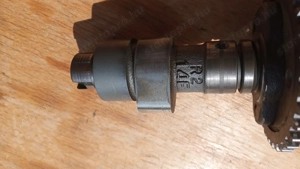 Suzuki Burgman AN 250 vezérműtengely - kép 5