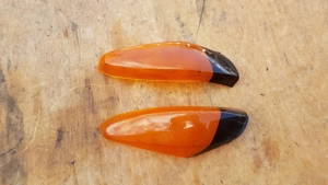 Suzuki Burgman 250 - 400 hátsó irányjelző burkolat - kép 3