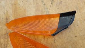 Suzuki Burgman 250 - 400 hátsó irányjelző burkolat - kép 2