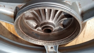 Malaguti Ciak 125 - 200 hátsó felni - kép 3