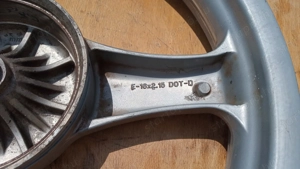 Malaguti Ciak 125 - 200 hátsó felni - kép 7