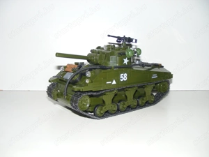 Lego 2. Világháborús Amerikai M4 Sherman Tank harckocsi 1180db + 4 katona ÚJ - kép 10