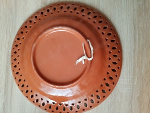 Különleges csipkés szélű népi kerámia falitányér eladó - kép 4