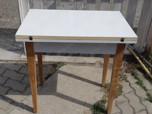 Világos étkezőasztal, kertiasztal 76x102cm kinyitható - kép 3