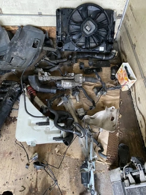  Bmw E90 dobbetét bakok rugó elektromos kormányoszlop dobbetét stb