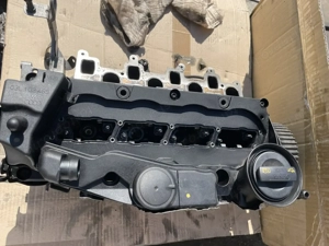 AUDI VOLKSWAGEN SKODA SEAT 2.0 CR TDI hengerfej vezérműtengellyel himbasorral ahogy a képen