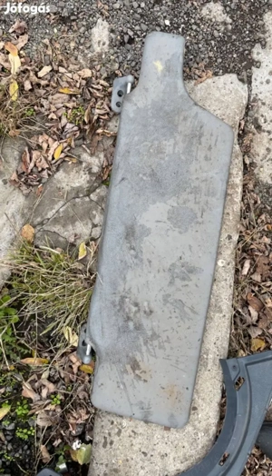 Mercedes Sprinter gumi szőnyeg gyári,ajtóbetét hűtőmaszk stb - kép 4