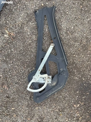 Mercedes Sprinter gumi szőnyeg gyári,ajtóbetét hűtőmaszk stb - kép 8