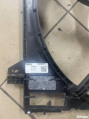 ALFA Romeo Giulia hűtő ventilátor keret lw204001 kis hibával hiba javítható fotózva - kép 4