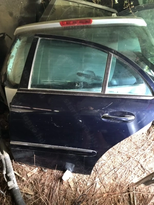 Mercedes W211 E-oszt. jobb első ,balos hátsó ajtó üresen ár db kizárólag telefonon érdeklődjön - kép 2