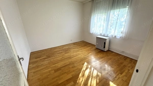 Malomkertben 1. emeleti 54 nm-es 2 szoba-konyhás erkélyes azonnal költözhető lakás eladó - kép 8