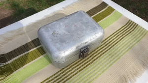 Régi alumínium II. sz. mentődoboz, Mosz. 445 eladó