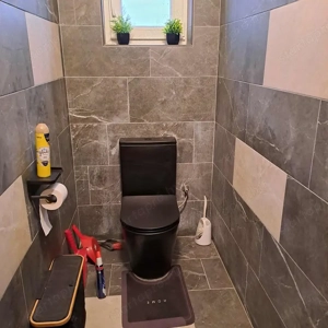  Monor központi részén 115 m2-es, teljesen felújított társasházi lakás 800 m2 saját telekrésszel - kép 8