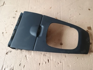 Mazda 323F pohártartó, váltó körüli burkolat B30D 64 341 - kép 2