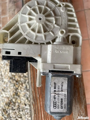 Audi A6 4F gyújtáskapcsoló kulccsal, ablakemelő, fűtéspanel, központizár 2004-től 4f0959802  - kép 3