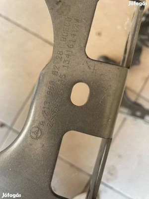 Mercedes E W213 jobbos balos motorháztető zsanér ár db - kép 2