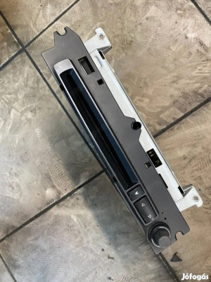 BMW E60 cd lemez vezérlő, fényszóró kapcsoló, kesztyűtartó 2003-2010 cd: 10 000.- kapcsoló: 6000.- k - kép 2