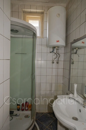 Kapuvár - kiváló helyen 2 szoba nappalis ház eladó - kép 8