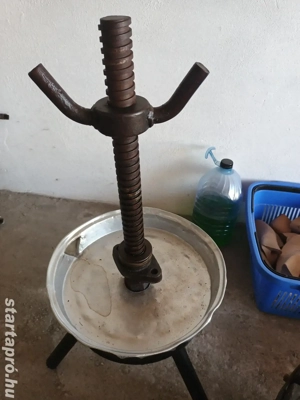 Szőlöprés, tartozékokkal. - kép 3