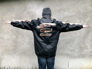 Eladó Avirex bőrkabát!