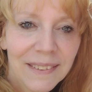 Fordítás, tolmácsolás és Home office munkát is vállalok-keresek