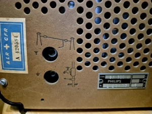 Régiség! Philips BX300U asztali rádió! Gyártási idő 1950! - kép 3