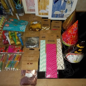 Üzletbezárás miatt MIKULÁS, KARÁCSONY ÉS SZILVESZTERI árukészlet eladó - kép 11