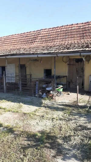 Családi ház eladó melléképületekkel  - kép 6