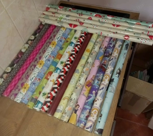 Üzletbezárás miatt Cardex árukészlet eladó (csomagolópapír,ajándéktasak,képeslap, tetoválás matrica) - kép 8