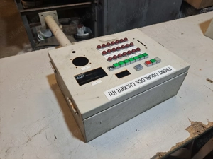 Eladó villamos kapcsoló szekrény 30x40x16 Rittal elektromos elosztó - kép 2