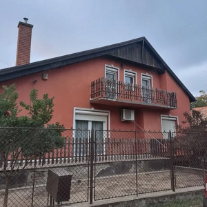 Monoron 4 szoba+nappalis, jó állapotú családi ház 700 m2-es telekkel - kép 3