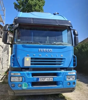 Iveco Stralis techerautó